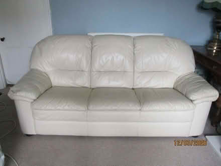 Photo of free 3 piece suite (Evercreech BA4) #2