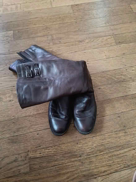 Photo of free Clarks leather boots size 5 (Friern Barnet, N11) #1