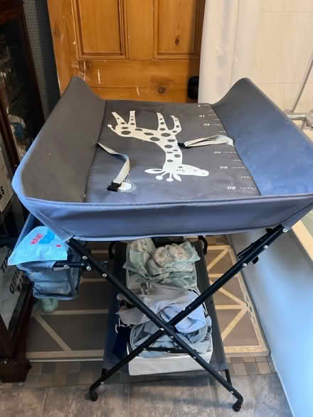 Photo of free Collapsing change table (Se20) #1