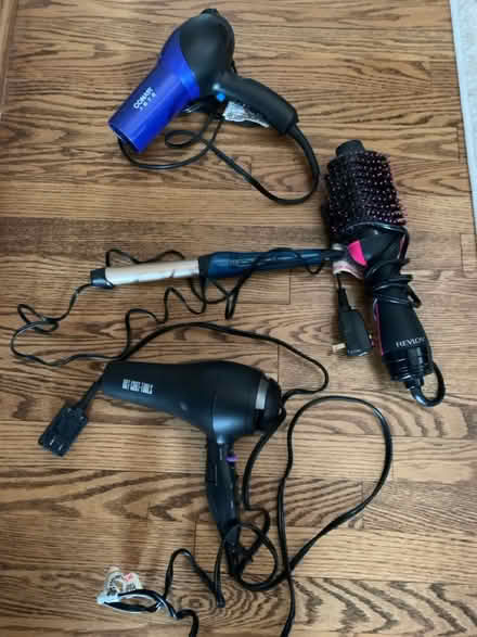 Photo of free Hair Styling Tools (East Side St. Charles) #1