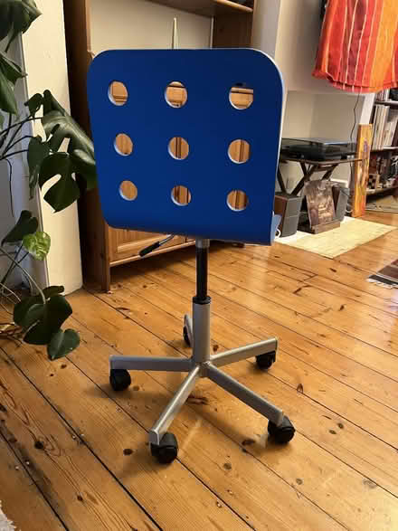 Photo of free Small adjustable desk chair (E10) #1