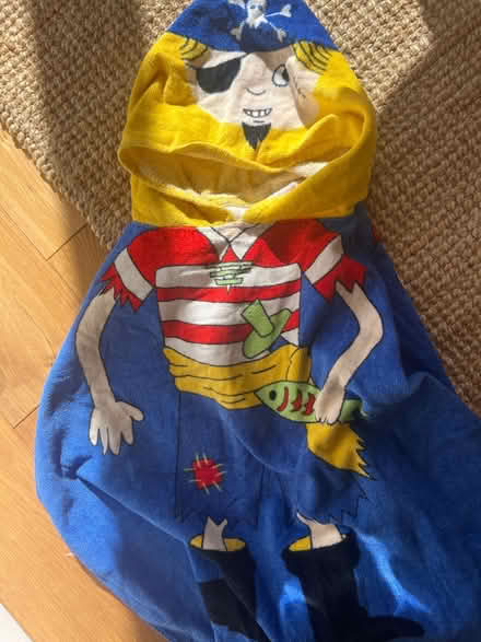 Photo of free Beach towel (West acton - W3) #1