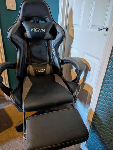 Photo of free Gaming chair (yapton) #1