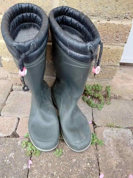 Photo of free Dunlop size 8 wellington boots (Eastville Park BS16) #1