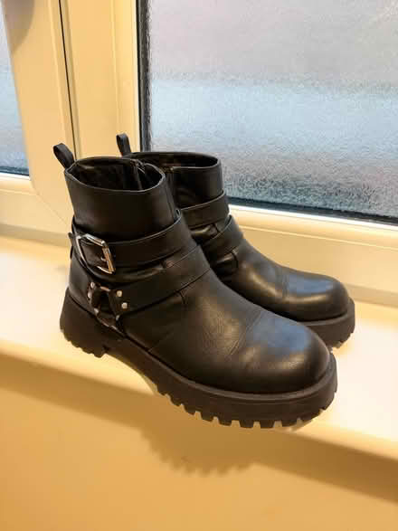 Photo of free Chelsea ankle boots. size 8 (Hendon, NW4, Brent Street) #1