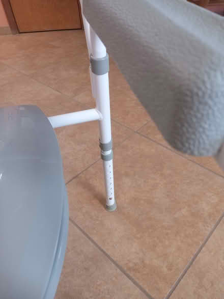 Photo of free Bedside commode (Edgewood/Alb eastside) #3