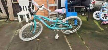 Photo of free 20" girls bike (Home EH22) #1