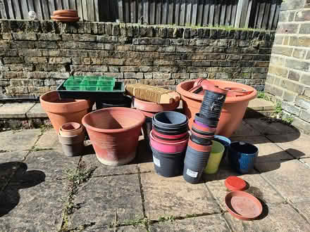 Photo of free Job lot various garden pots (Woodlands TW7) #1