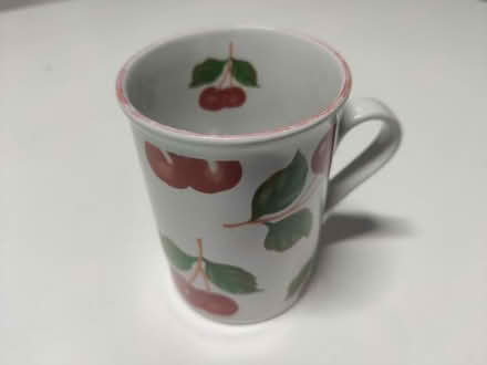 Photo of free 4 X Mugs (Walstead RH16) #2