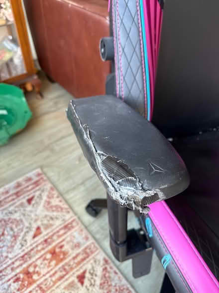 Photo of free Gaming chair (Park Street, St Albans AL2) #2