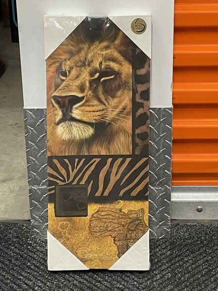 Photo of free Lion & Tiger Wall Hangings (Just outside of Park Slope) #1