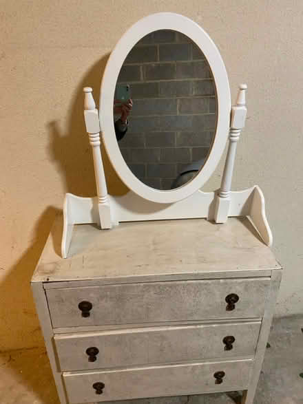 Photo of free Mirror (KT5 8AT) #1