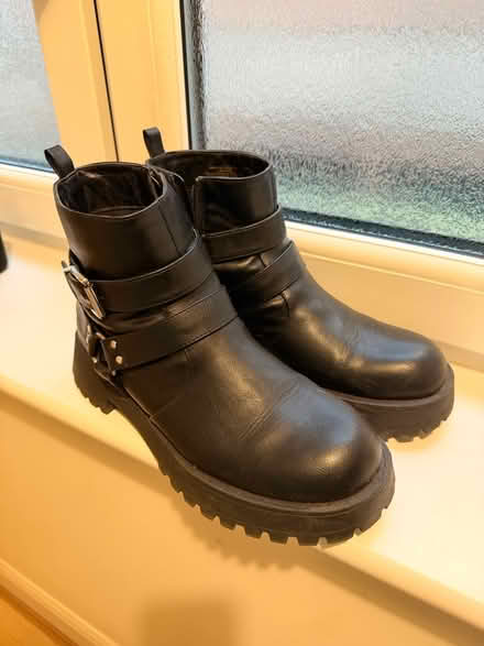 Photo of free Chelsea ankle boots. size 8 (Hendon, NW4, Brent Street) #2