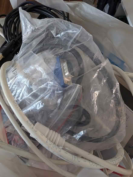 Photo of free Bag of old cables, audio, HDMI, etc (Hoddesdon EN11) #3