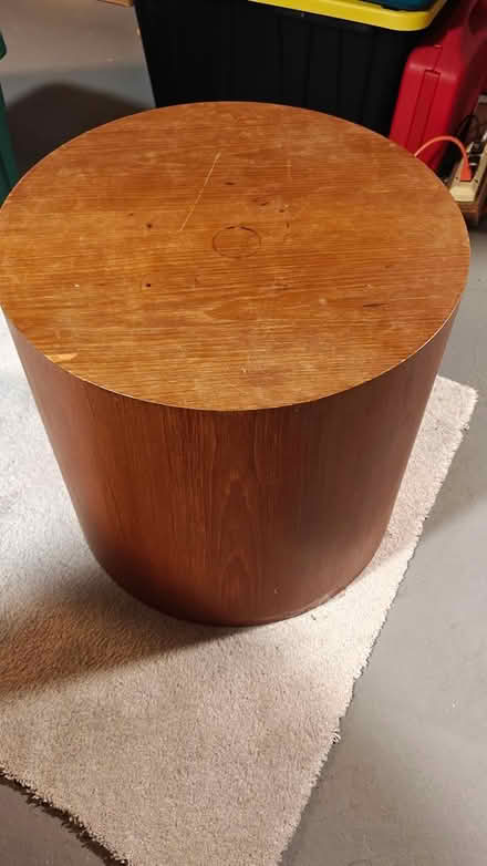 Photo of free round side table (2808 Tradewind Dr., Miss.) #1