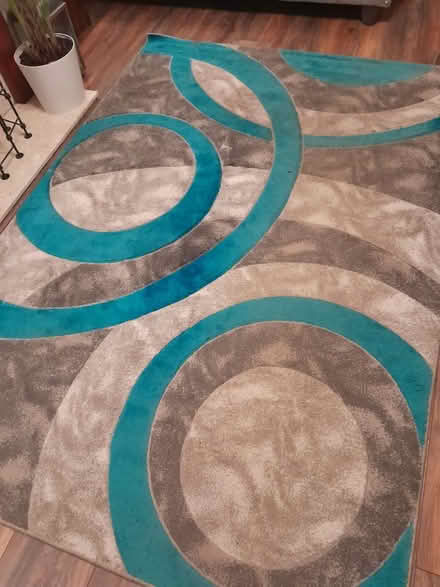 Photo of free Large rug (Uffculme) #1