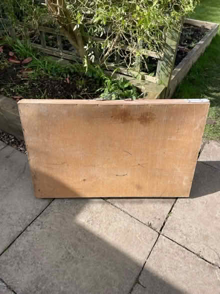 Photo of free Wallpaper pasting table (S10 Crosspool) #1