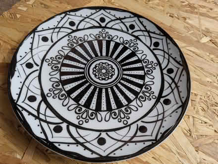 Photo of free Dinner/Dessert Plates & Bowls (ME13) #1