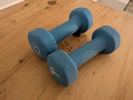 Photo of free Set of 2x 2kg dumbells (Mosspark, Glasgow G52) #2
