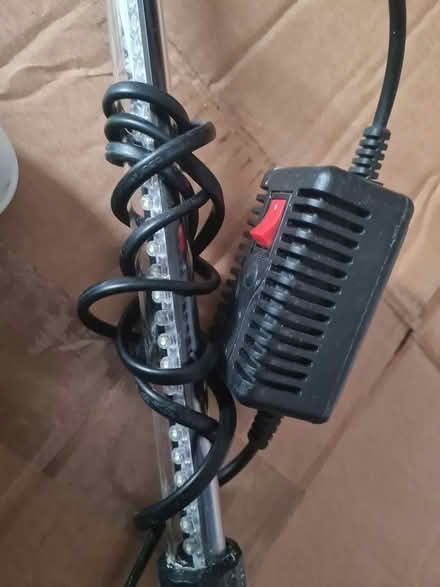 Photo of free A heater and light for fish tank (Ct118ej) #3