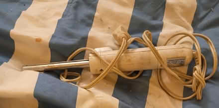 Photo of free Curling iron (Birdland) #1