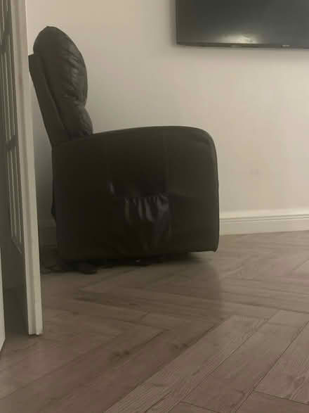 Photo of free Black used recliner single armchair (Plaistow E13) #1