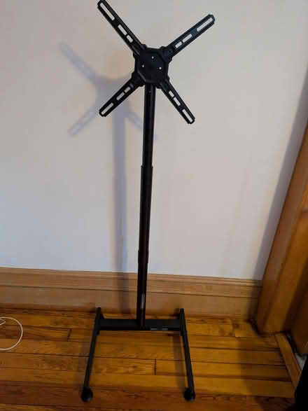 Photo of free TV Stand adjustable height (Prospect Lefferts gardens) #1