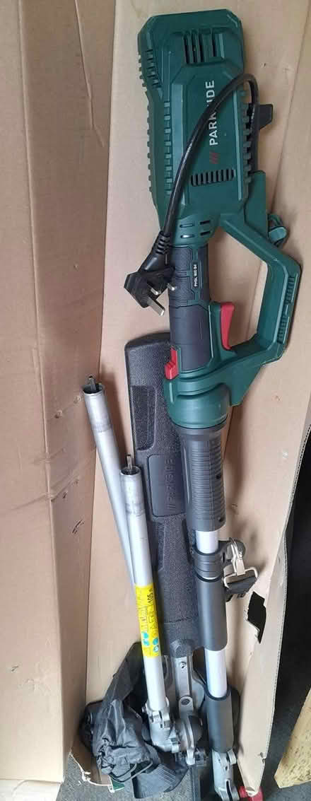Photo of free Repaires or spares hedge trimmer (SW Edinburgh EH14) #3