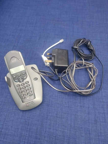 Photo of free Wireless DECT telephone (Fleet GU52) #1
