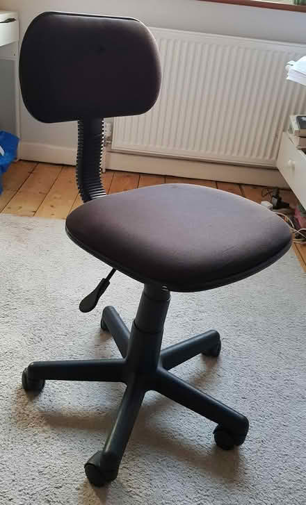 Photo of free Office chair on wheels (Eastville BS5) #1