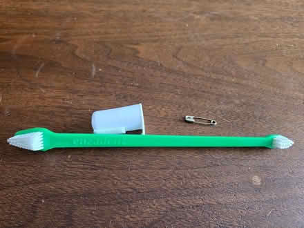 Photo of free Pet Toothbrush (Aylmer, Qc) #1