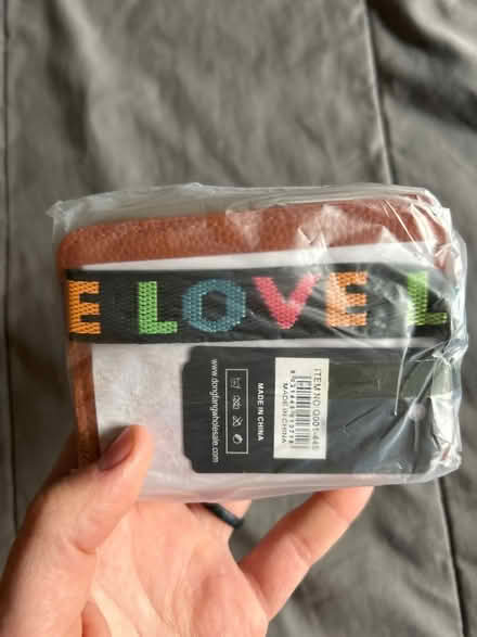 Photo of free Women’s zipper wallet (New Hyde Park) #2