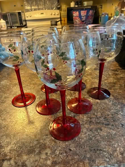 Photo of free Set of holiday wine glasses (Amber meadows 21702) #1