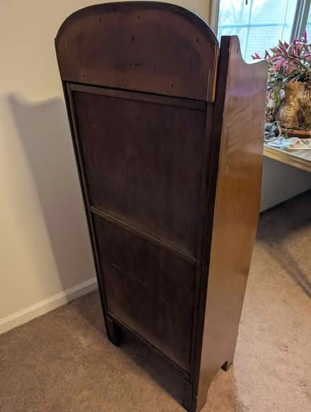 Photo of free Cute little cabinet (Near Wegmans Allentown) #4