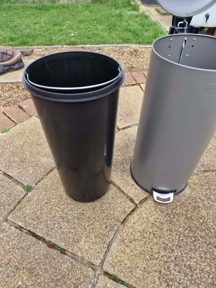 Photo of free FLIP up lid Waste Bin (CT14) #3