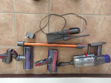 Photo of free Dyson upright stick type vacuum cleaner (Willen MK15) #1