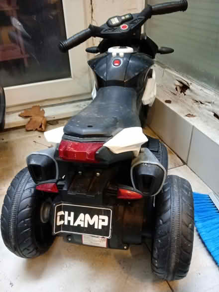 Photo of free Kids champ motorbike (no charger) (Richmond TW9) #1