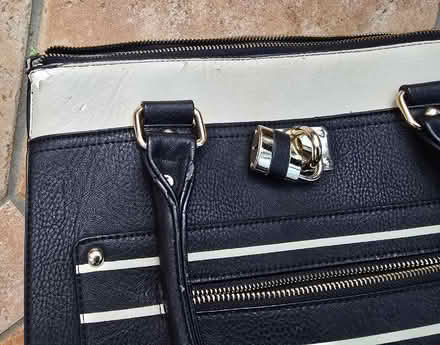 Photo of free Handbag (Top Amersham HP6) #4