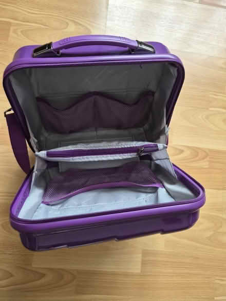 Photo of free Vanity case (HA7) #1