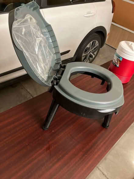 Photo of free Camp toilet (El Sobrante, CA) #2