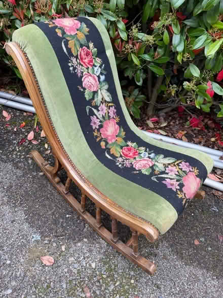 Photo of free Small Rocking Couch (Wraysbury TW19) #1