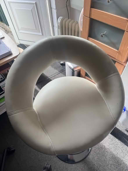 Photo of free White leather bar stool (Anerley SE20) #3