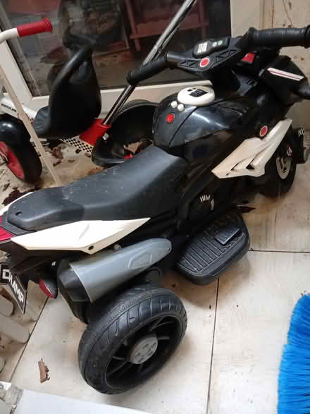 Photo of free Kids champ motorbike (no charger) (Richmond TW9) #2