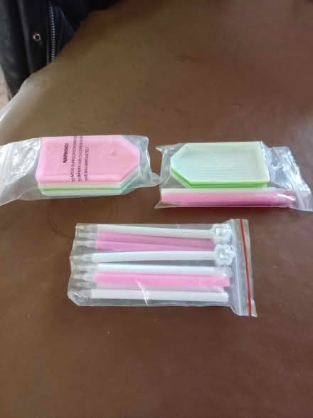 Photo of free Crystal art trays and pick up pens (Southmead) #1