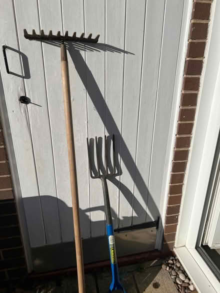 Photo of free Garden fork and rake (Chiswick W4) #2