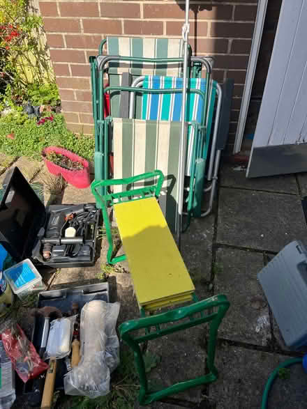Photo of free Contents of garden shed (Chiswick W4) #1