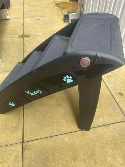 Photo of free Indoor/outdoor steps for cats or dogs (Bow E3) #1