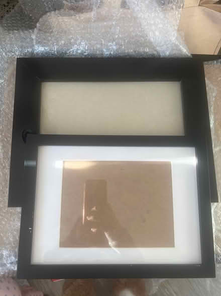 Photo of free 2 picture frame (West Green Road N15) #1