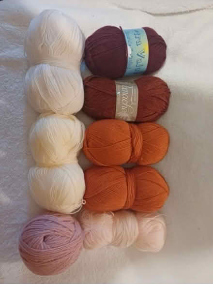 Photo of free Yarn (Denmark Hill SE5) #2