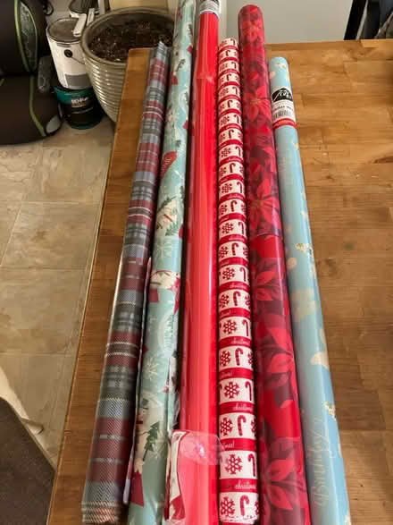 Photo of free Wrapping paper and gift bags (Ten Ten Rd) #1